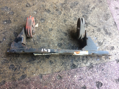 Suport tampoane toba Volkswagen VW Golf 5 [2003 - 2009] Hatchback 5-usi 1.6 FSI Tiptronic (116 hp) (...