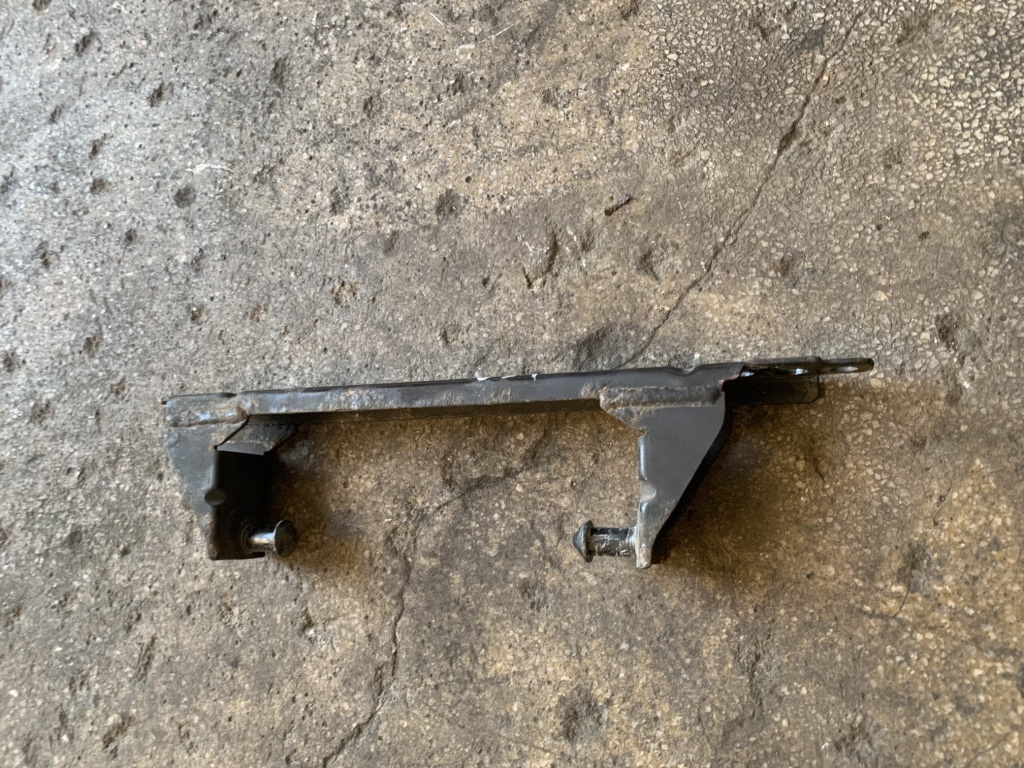 Suport tampoane toba Volkswagen VW Jetta 5 [2005 - 2011] Sedan 4-usi 2.0 TDI MT (140 hp) (1K2)