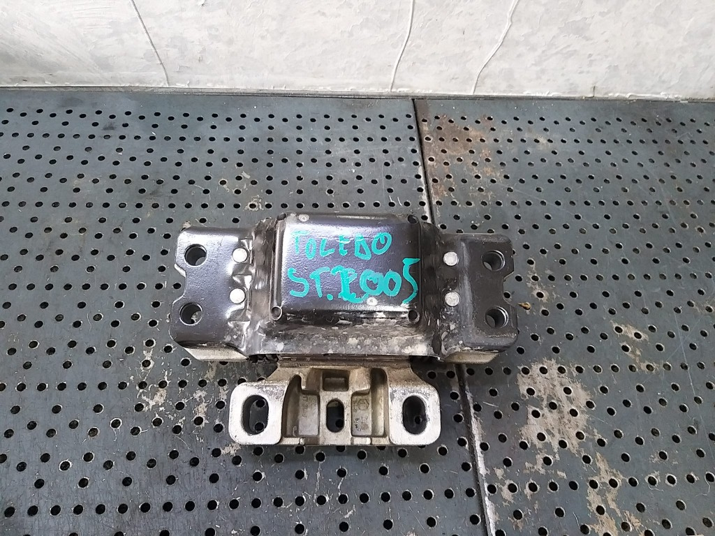 Suport tampon cutie viteze 1.9 tdi seat toledo 3 5p 1k0199555m