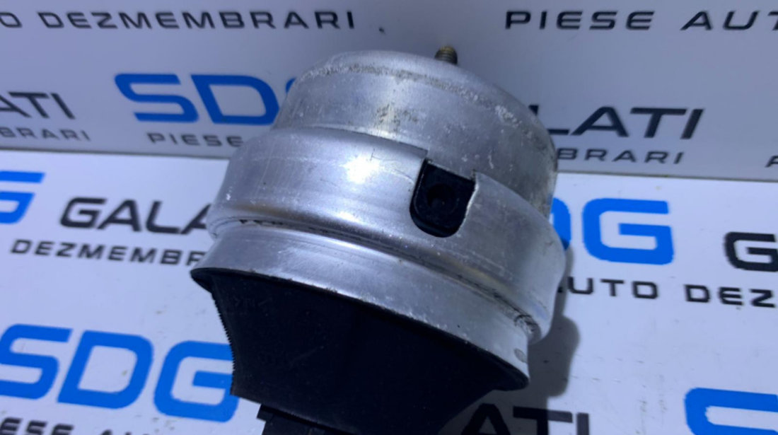 Suport / Tampon / Hidrolagar Stanga VW Passat B5.5 1.9 tdi AVB AVF AWX 2001 - 2005 Cod: 8D0199379AE