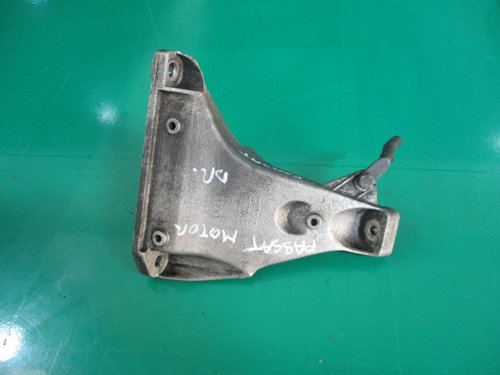 SUPORT / TAMPON MOTOR ALUMINIU DREAPTA VW PASSAT B5.5 / 1.9 TDI FAB. 2000 - 2005 ⭐⭐⭐⭐⭐