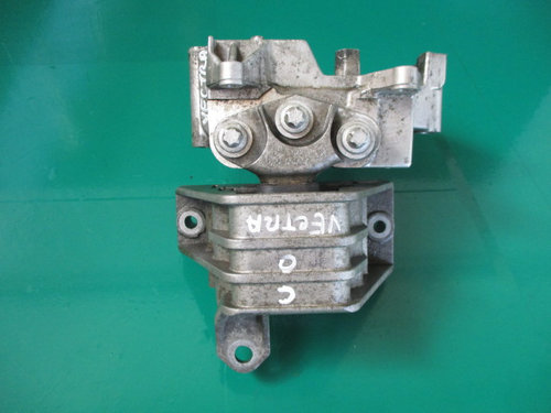 SUPORT / TAMPON MOTOR COD 55187676 / V05369 OPEL VECTRA C 1.9 CDTI FAB. 2002 – 2009 ⭐⭐⭐⭐...