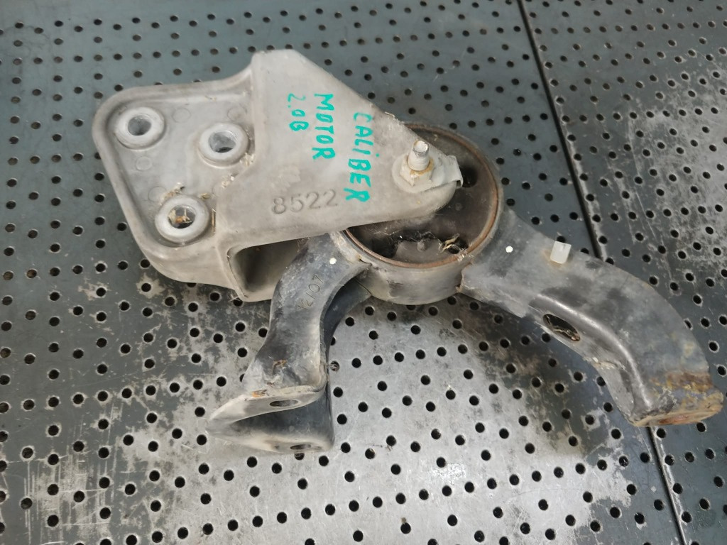 Suport tampon motor dodge caliber 2.0 b dupa 2006