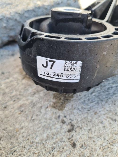 Suport tampon motor fata 13248599 Opel Astra J Chevrolet Cruze 1.4 1.6