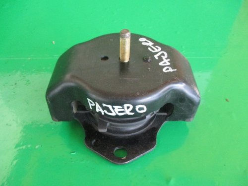 SUPORT / TAMPON MOTOR MITSUBISHI PAJERO SHOGUN III 3.5 BENZINA FAB. 1999 – 2007 ⭐⭐⭐⭐⭐