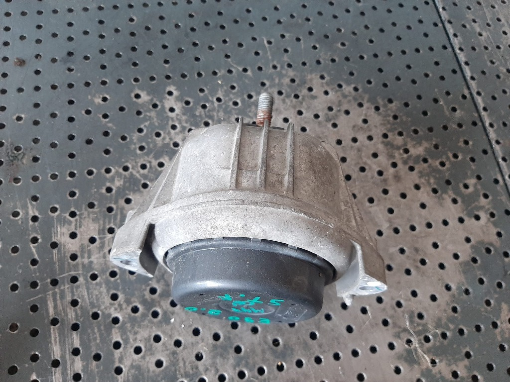 Suport tampon motor stanga 2.0 d m47 bmw seria 3 e90 13981112