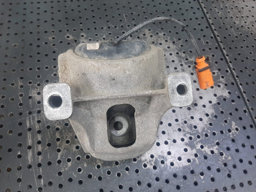 Suport tampon motor stanga cu senzor 2.0 tdi cjc audi a4 b8 8k
