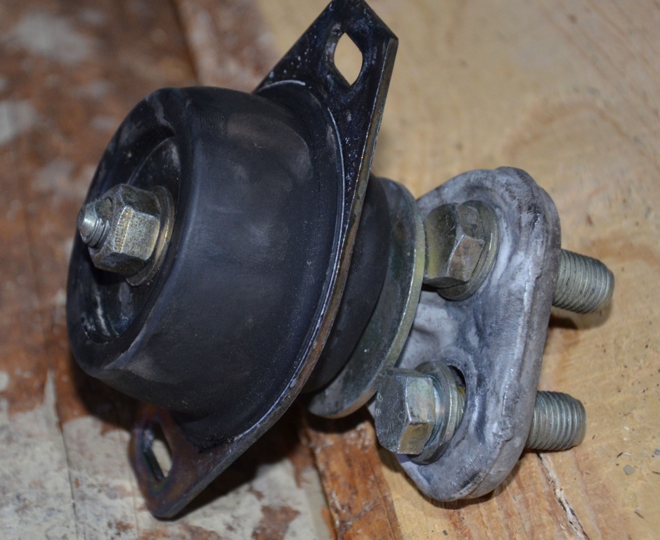 Suport tampon motor stanga sau dreapta Citroen Xsara 2003