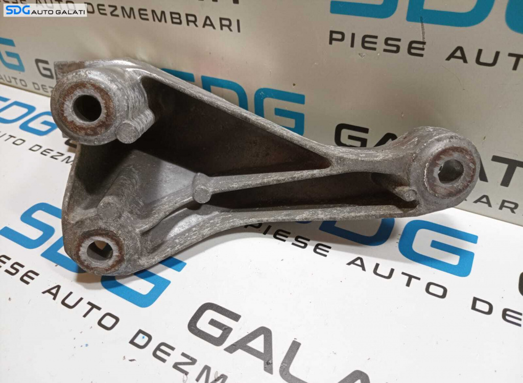 Suport Tampon Motor Stanga Seat Exeo 2.0 TDI 2009 - 2014 Cod 8E0199307S [M6734]