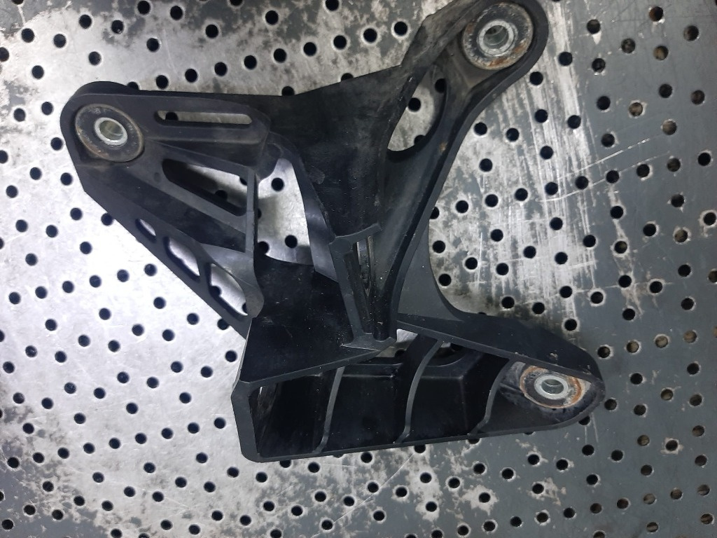 Suport timonerie vw golf 6 1.6 tdi cay 1k0711789g