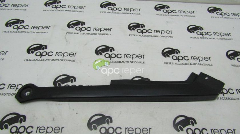 Suport trager aripa dreapta VW Golf Sportvan 1.6 TDI , cod motor CRK -2015 cod 510805932