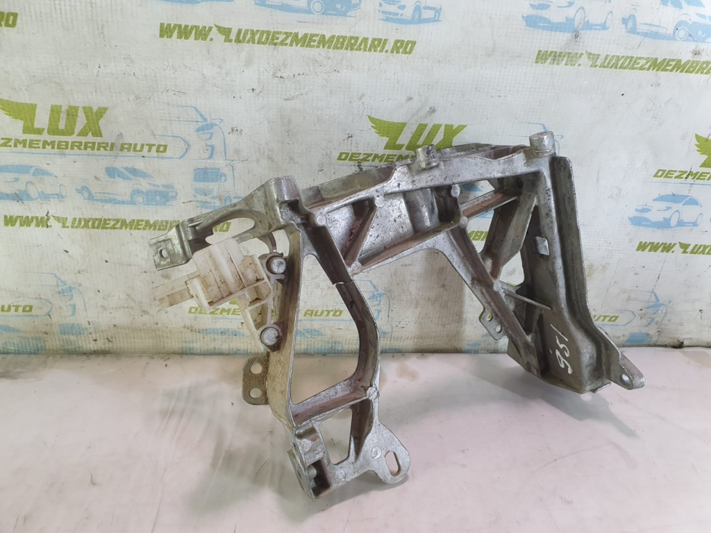 Suport trager stanga a2056221600 Mercedes-Benz C-Class W205/S205/C205 [2014 - 2018] 2.2 cdi om651921