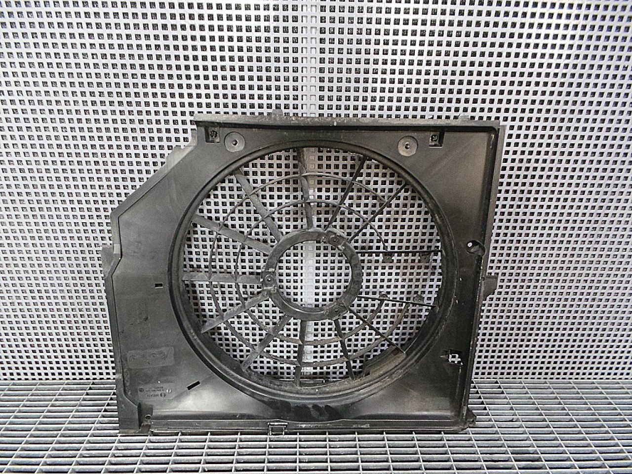 SUPORT VENTILATOR RADIATOR BMW SERIA 3 E 46 SERIA 3 E 46 2.0 INJ - (2001 2004)