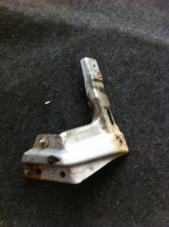 Suport Volkswagen VW Golf 4 [1997 - 2006] Hatchback 5-usi 1.9 TDI MT (116 hp) (1J1)