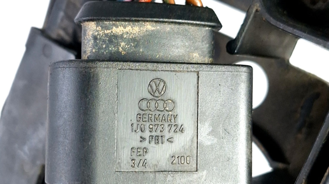 Suport VW GOLF 5 2003 - 2009 Benzina 036971047B, 036 971 047 B