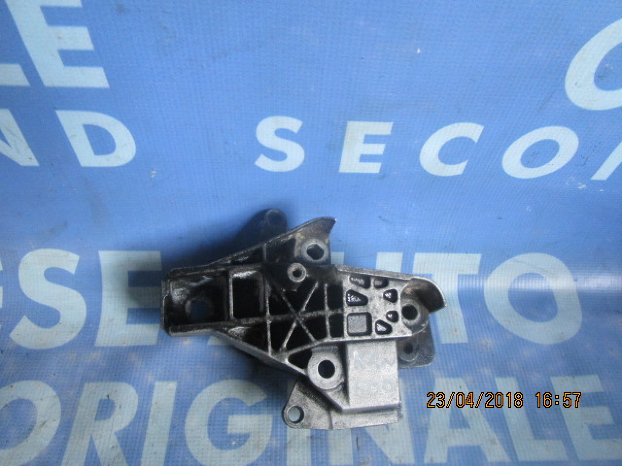Suporti motor Renault Kangoo;  7700415098