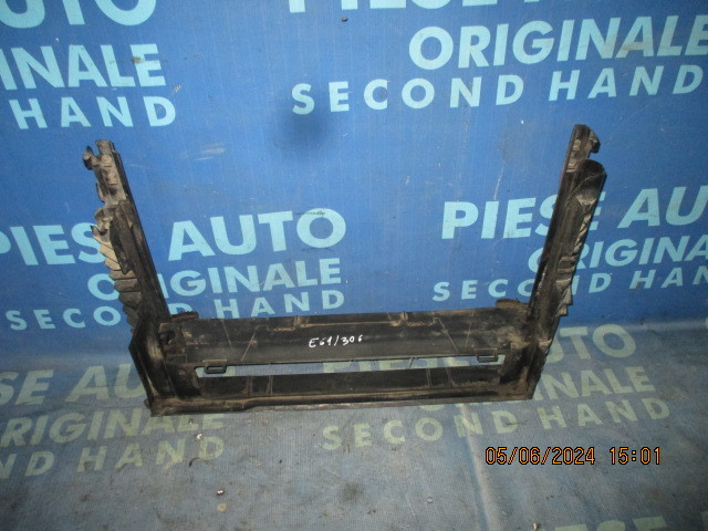 Suporti radiator BMW E61 530d M57ND3; 7787443