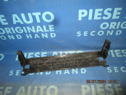 Suporti radiator BMW G11 740e B48B20B; 8632118 (jos)