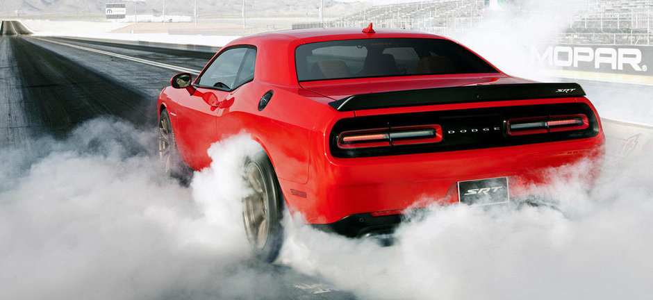 Surprize pentru Dodge Challenger Hellcat: nu respecta normele de poluare