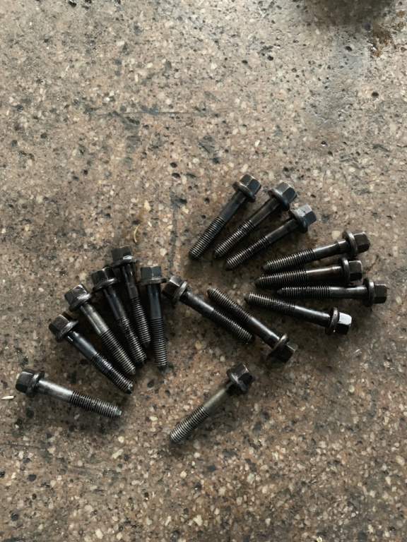 Surub capac ax cu came Alfa Romeo 147 [facelift] [2004 - 2010] Twin SPARK ECO