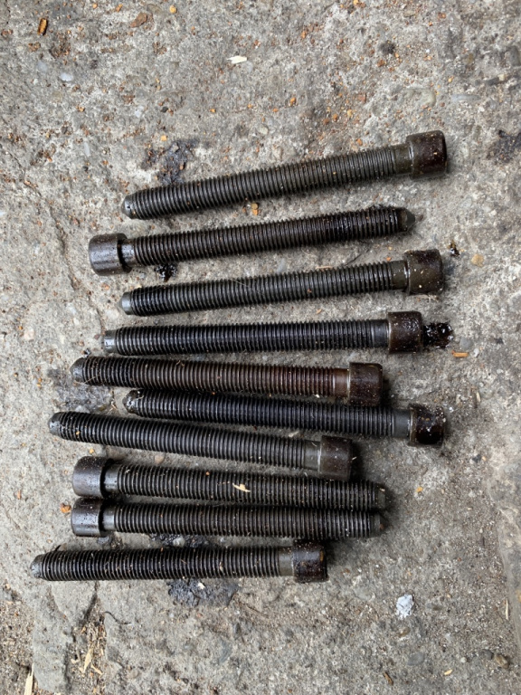 Surub chiulasa Volkswagen VW Passat B5 [1996 - 2000] Sedan 4-usi 1.8 MT (150 hp) (3B2) 1.8T 20V