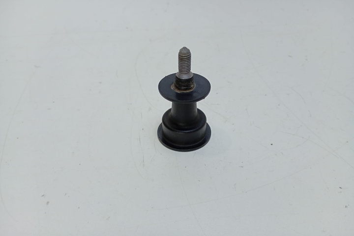 Surub fixare lampa stop 8E0945246 Seat Exeo [2009 - 2012]