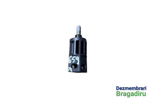 Surub fixare lampa stop dreapta Audi A4 B8/8K [2007 - 2011] Sedan 4-usi 2.0 TDI multitronic (143 hp)...