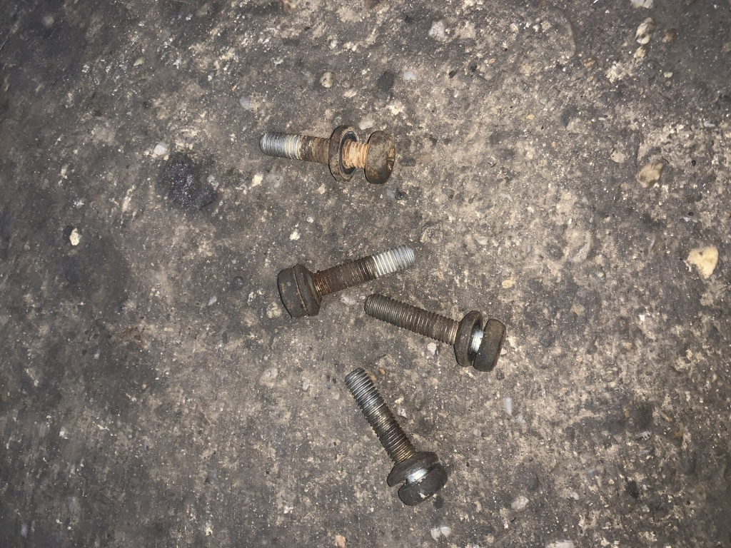 Surub potcoava injector Renault Scenic 2 [2003 - 2006] Minivan 5-usi 1.9 dCi MT (120 hp) II (JM0/1_)