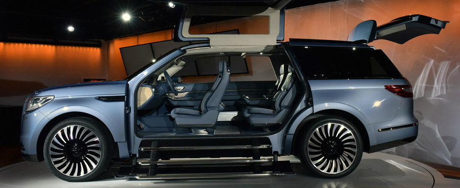 SUV-ul cu care Lincoln vrea sa cucereasca lumea. Are portiere gullwing si scaune individuale