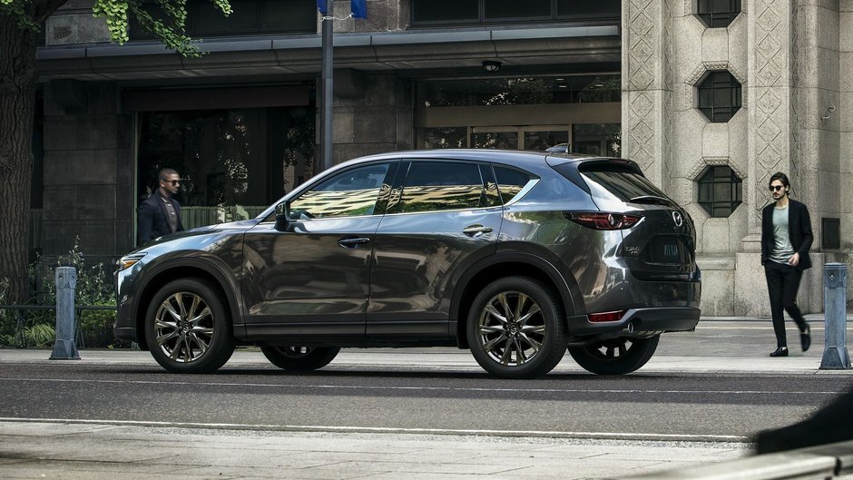 SUV-ul Mazda CX-5 primeste upgrade de confort si tehnologie pentru 2019