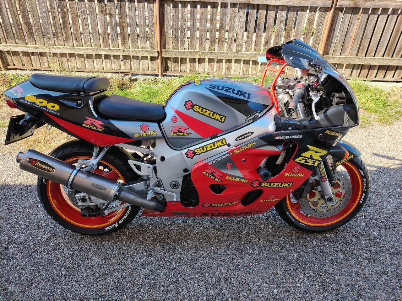 SUZUKI GSXR 600 ! stare FOARTE BUNA