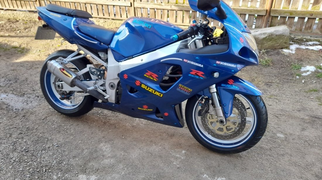 SUZUKI GSXR 750 K 1 variante MOTO/AUTO