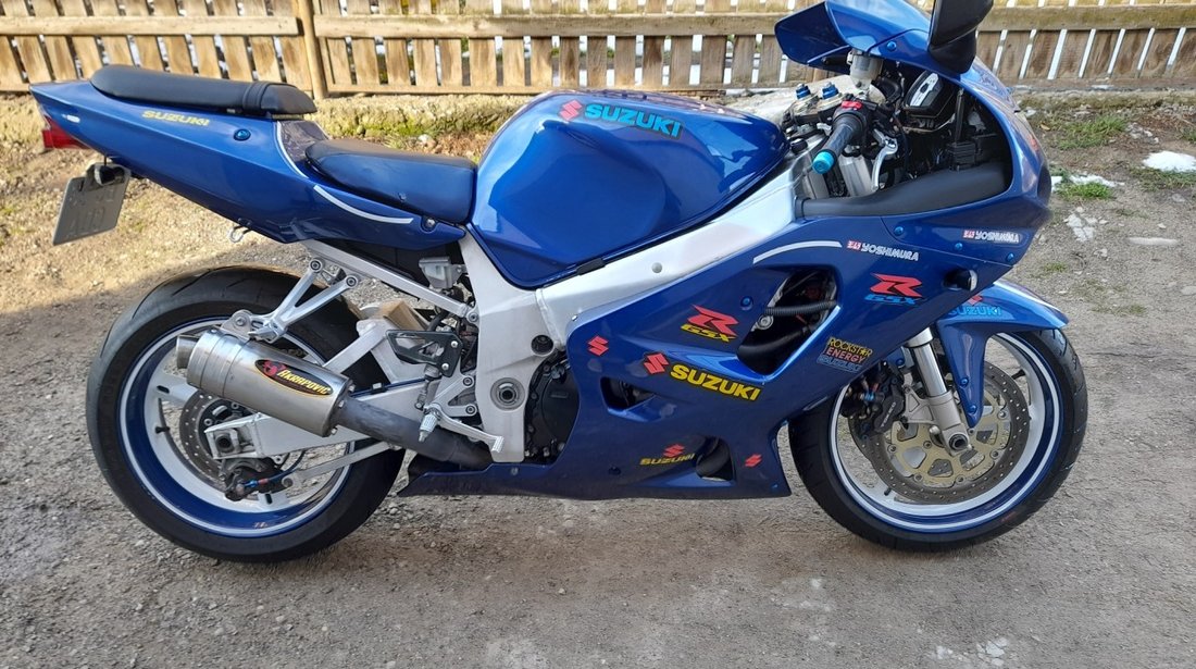 SUZUKI GSXR 750 K 1 variante MOTO/AUTO