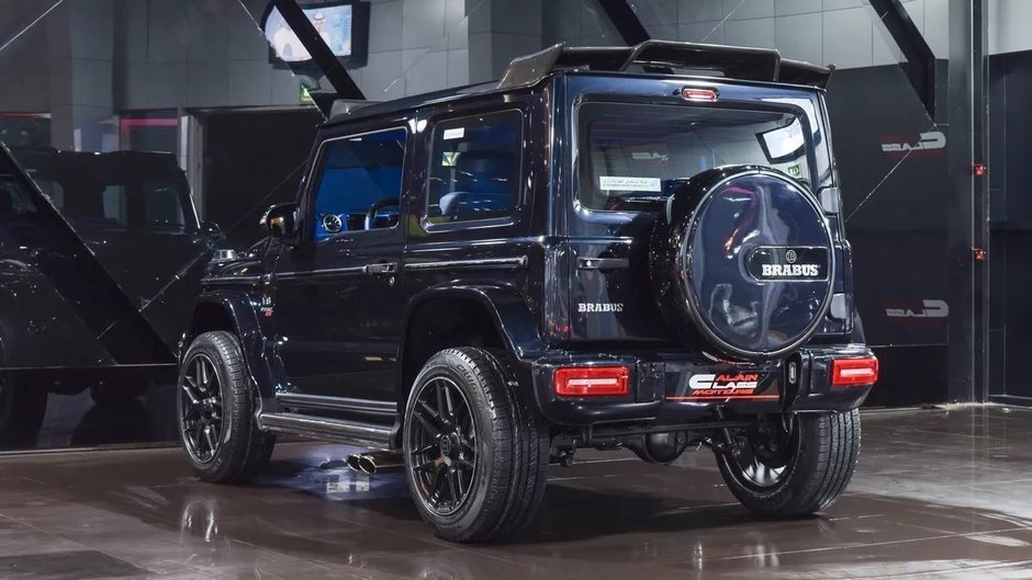 Suzuki Jimny transformat in Brabus G-Class