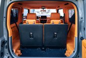 Suzuki Jimny transformat in Mercedes G-Class