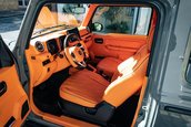Suzuki Jimny transformat in Mercedes G-Class