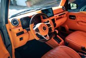 Suzuki Jimny transformat in Mercedes G-Class