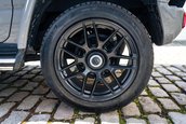 Suzuki Jimny transformat in Mercedes G-Class