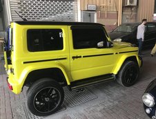 Suzuki Jimny transformat in Mercedes G-Class