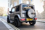 Suzuki Jimny transformat in Mercedes G-Class
