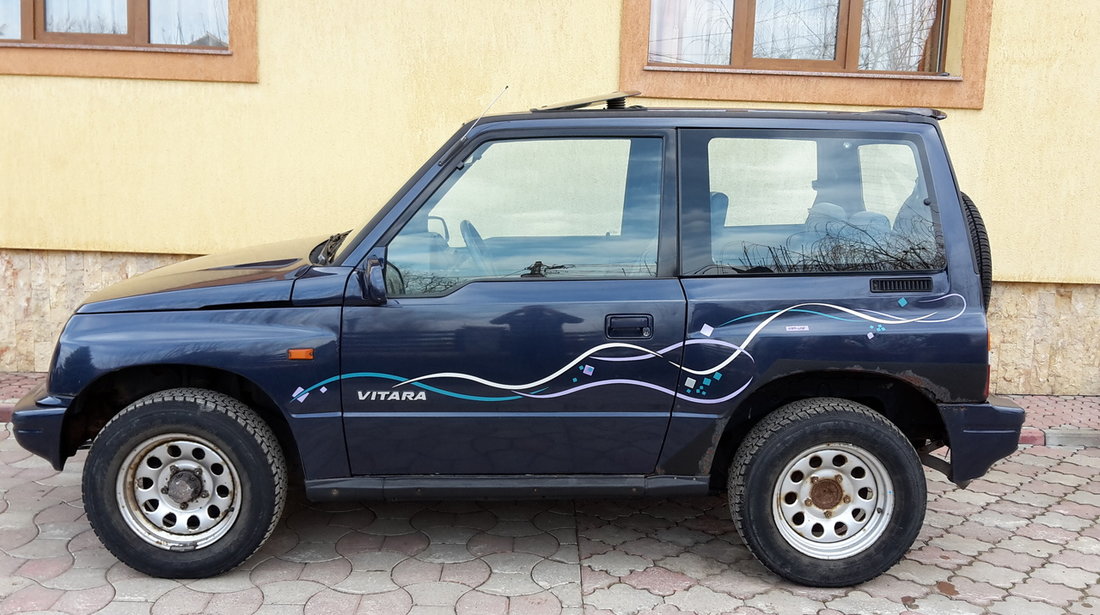 Suzuki Vitara automata 16 v metal top 1996