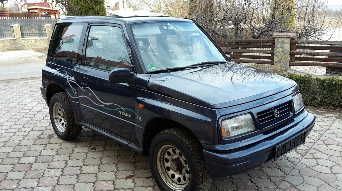 Suzuki Vitara automata 16 v metal top 1996