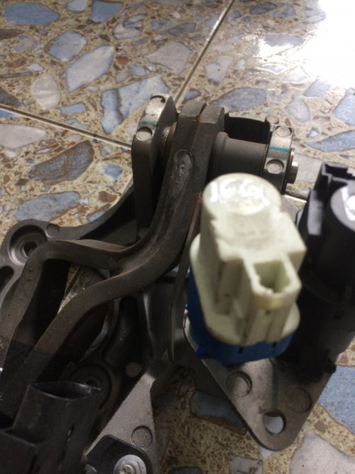 Switch alb pedala frana Ford Mondeo MK4 [2007 - 2010] Liftback 2.0 TDCi DPF AT (140 hp) MK4 (BA7) TI...