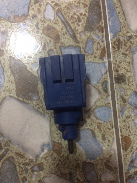 Switch ambreiaj Skoda Fabia 6Y [1999 - 2004] Combi wagon 5-usi 1.4 MT (68 hp) (6Y5) MPI