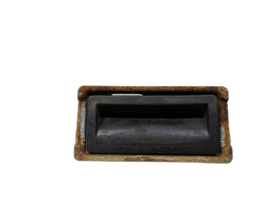 Switch deschidere haion ​Volkswagen Passat (3C5) Combi 2009 2.0 TDI OEM 5N0827566