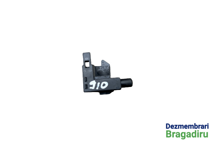 Switch maneta frana de mana Cod: 1J0947561 Seat Ibiza 4 6J [2008 - 2012] Hatchback 5-usi 1.2 MT (60 hp) Cod motor CGPB