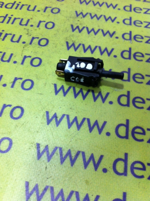 Switch Mercedes-Benz C-Class W203/S203/CL203 [2000 - 2004] Sedan 4-usi C 200 CDI MT (116 hp) 2.2 CDI