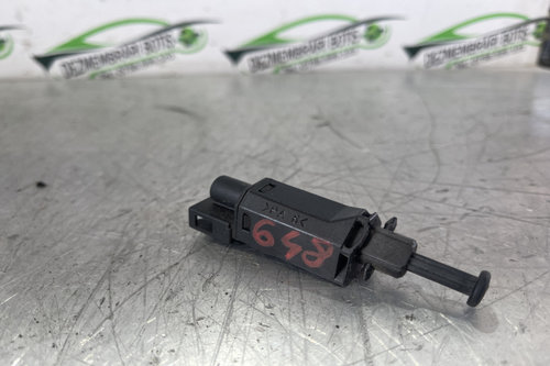Switch pedala frana 927189D / 927 189 D Volkswagen VW Bora [1998 - 2005] Sedan 1.9 TDI MT (115 hp)