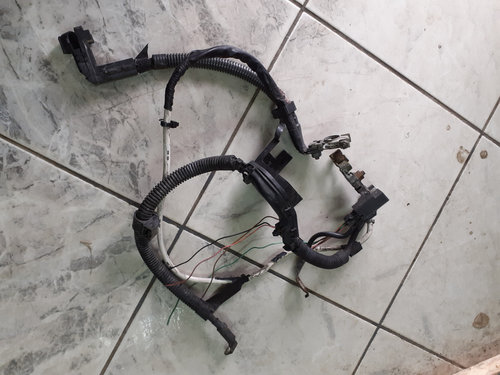 T27-179 BORNE BATERIE INSTALATIE ELECTROMOTOR ALTERNATOR AVENSIS T27 2009~2015 2.0 1AD-FTV Euro 5 28...