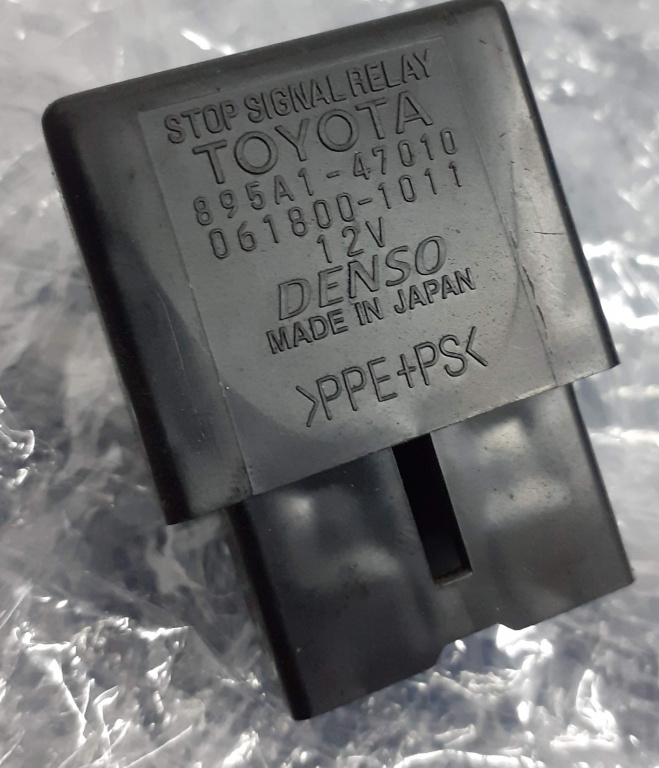 T27-240 RELEU NEGRU TOYOTA DENSO STOP FRANA 895A147010 0618001011